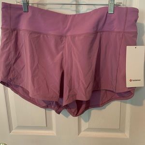Lululemon Speed Up MR Short 4”